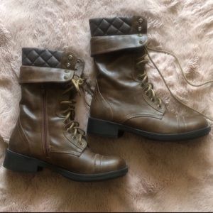 ⚠️ Journey’s • Combat Boots Faux Leather 🌻 NWOT